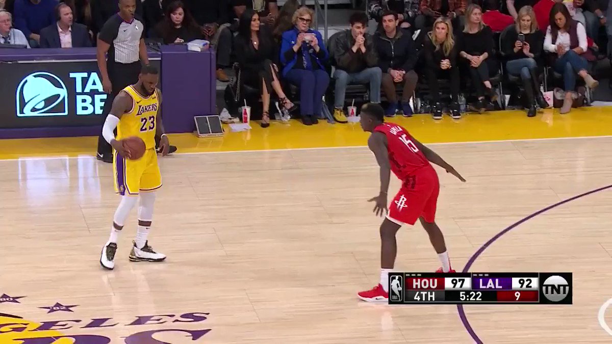 LEBR💥N JAMES!
(via @NBA)