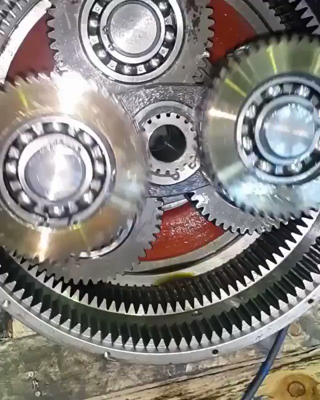 A planetary gearbox is a gearbox with the input shaft and the output shaft aligned.