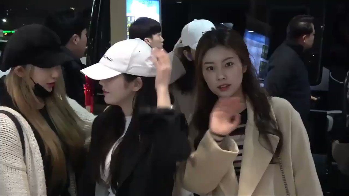 190222 An Yujin at GMP airport heading to Japan
โกhttps://youtu.be/OnrLTguIGZsย
#ANYUJIN #์์ ์ง #ใขใณใฆใธใณ #IZONE #์์ด์ฆ์