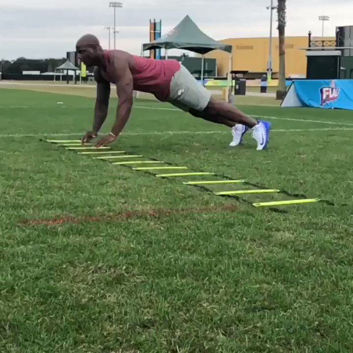 Believe in YOURSELF and you will be unstoppable. We have enough people telling us what we can and can’t do, so calm any negative & defeating words swirling in your head. Get after something today ... you’re still here and that’s more than some can say! #FBF #Train #Reset #Fitness