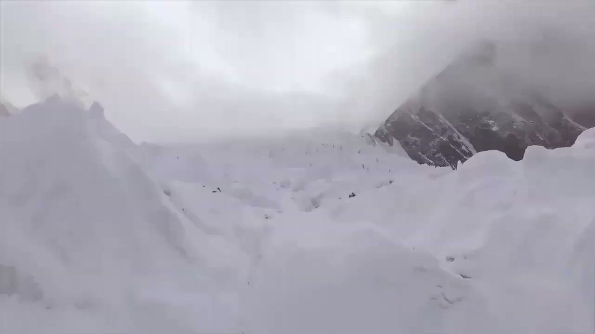 Explore the majestic mountains of Pakistan #Explore #Travel #Nature #Holiday #Vacations #Journey #Asia #Beautiful #Adventure #Paradise #Heaven #BeautifulPakistan #Beauty #PakistanZindabad #Pakistan #EmergingPakistan @ImranKhanPTI @realDonaldTrump @EmmanuelMacron @theresa_may