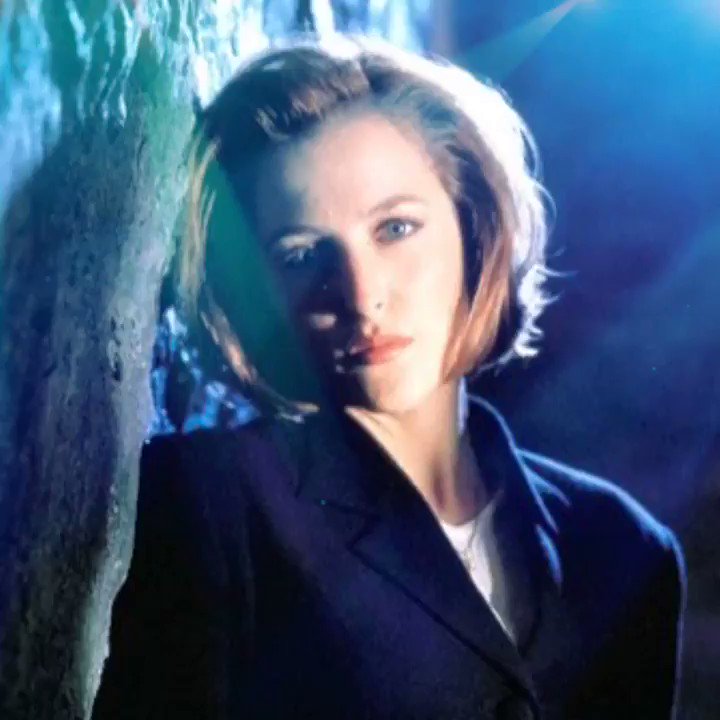 Happy birthday to our ginger angel, our hero, our favourite medical doctor, Dana Scully!  