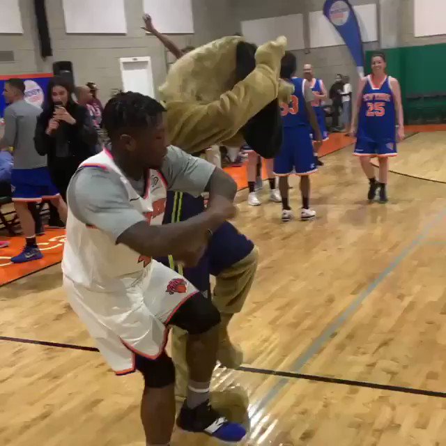 TFW when you raise $20k at todayβs @juniorknicks Assist Game π
All proceeds will go to basketball programming for the community & kids who attend @PALNewYork centers.
Cc: @nate_robinson