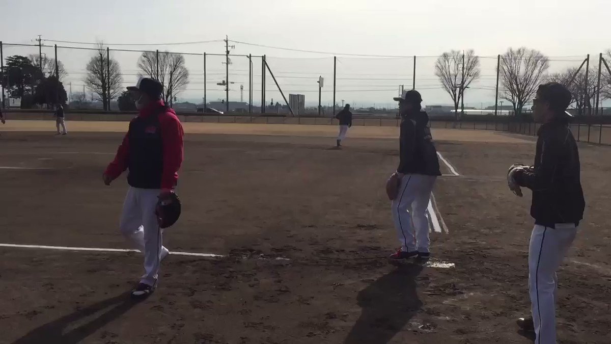 Seven 野球の塁間は 27 431m ソフトボールの塁間は 18 29m 素早いボール回し を身に付けたいならいつもとは違う塁間で練習してみるのも面白いです 少年野球 でも 面倒くさいからやりませんよねそんな事 ちょっとベースを動かすだけの事なのに Seven 野球の塁間は 27 431m ソフトボールの塁間は 18 29m 素早いボール回し を身に付けたいならいつもとは違う塁間で練習してみるのも面白いです 少年野球 でも 面倒くさいからやりませんよねそんな事 ちょっとベースを動かすだけの事なのに