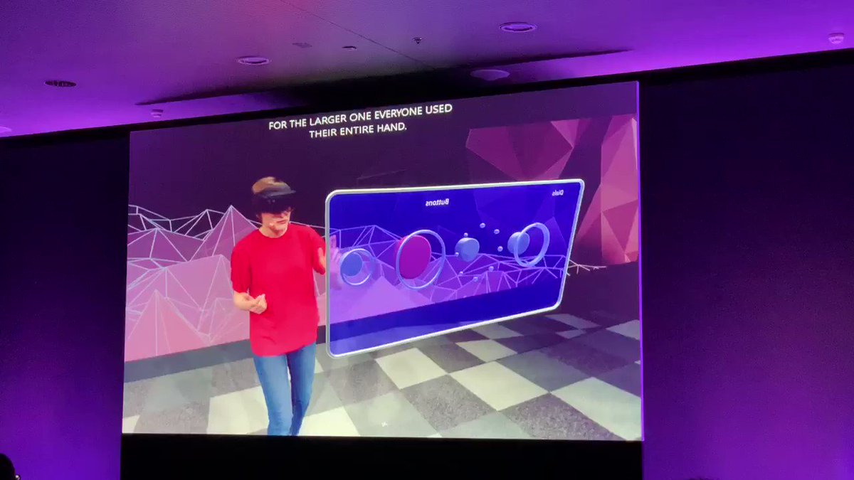 Microsoft показала шлем смешанной реальности HoloLens 2