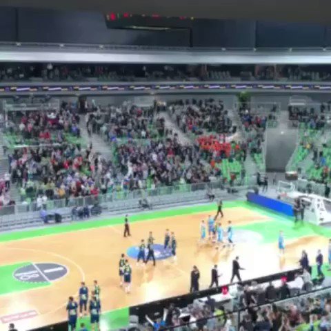 Hvala vsem navijačem, ki so pokazali, da stojimo skupaj v dobrem in slabem! 🇸🇮