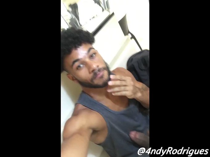 No Mc pode?

A jackoff in McD...

video full: https://t.co/cbJmqno1Bq https://t.co/cpRFiHSJ3D