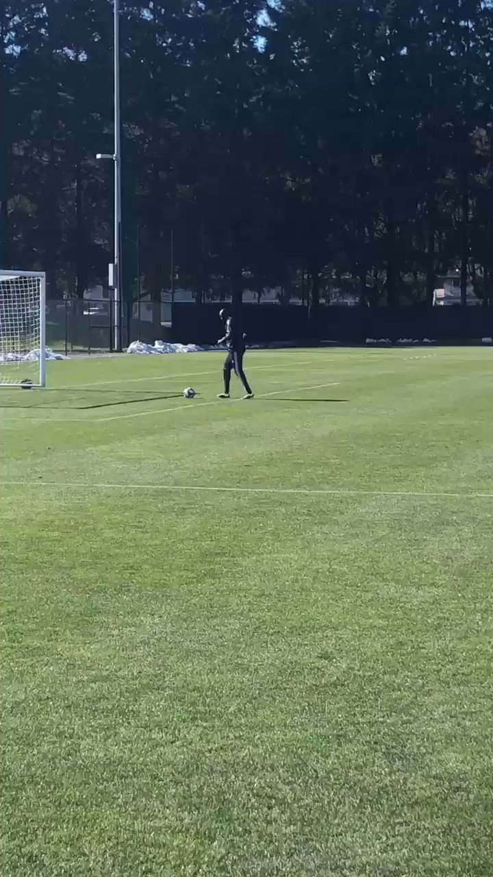 Happy Birthday to this Champions League medal winner, Djimi Traore 