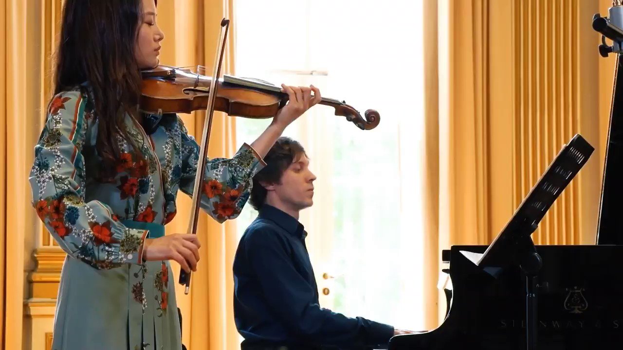 Steinway Artist Rafał Blechacz & @BomsoriKim's new album for @DGclassics showcases the "combination of Blechacz’s structural vision and Kim’s lyrical music-making." Here the duo performs Fauré's Violin Sonata No. 1 in A Major, Op. 13, 3. Allegro vivo.