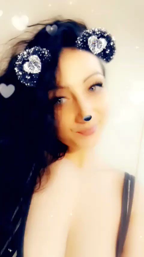 Model - Blossomgirl horny