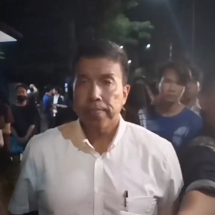 ชัชชาติ บุก มธ. ศูนย์รังสิต ร่วมเคลียร์ปม #SaveChiangrak นักศึกษากับทีมงานผู้สมัคร ส.ส. วิจารณ์งานบวชส่งเสียงดัง รับเป็นคนกลางช่วยพูดคุย ย้ำไม่เกี่ยวกับการหาเสียง เพียงแต่ห่วงความรู้สึกและความปลอดภัย
#ไทยรัฐเลือกตั้ง62 #เลือกตั้ง62 #ไทยรัฐ