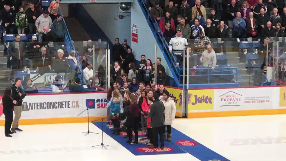 Students to sing national anthem in Ojibwa at Winnipeg Jets hockey game