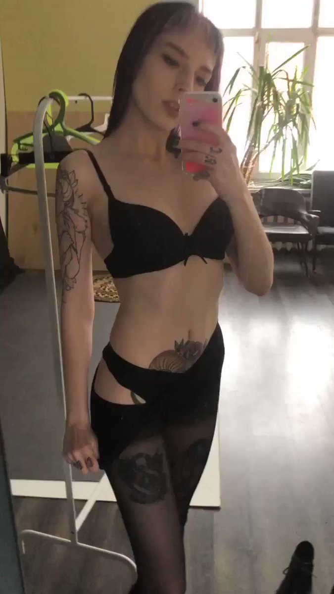 Helly🔥Rite | fansly.com/hellyrite❤️ on X: 