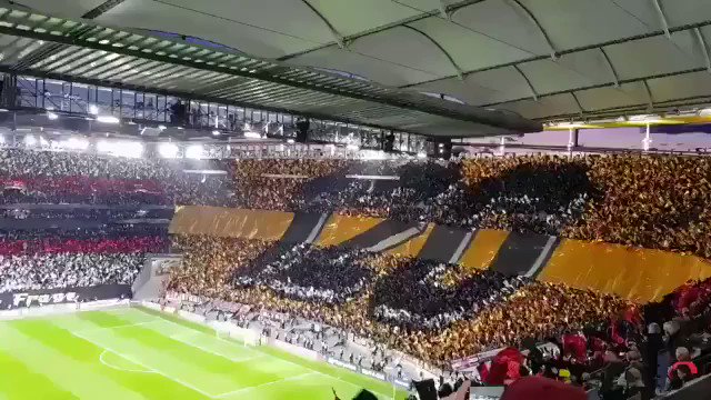 Brilliant tifo by the Eintracht Frankfurt ultras at home vs. Inter Milan!