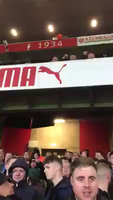 Throwback to January when United fans were in the home end at the Emirates.
UNITED!
UNITED!
UNITED!
#Mufc #Arsenal #Emirates