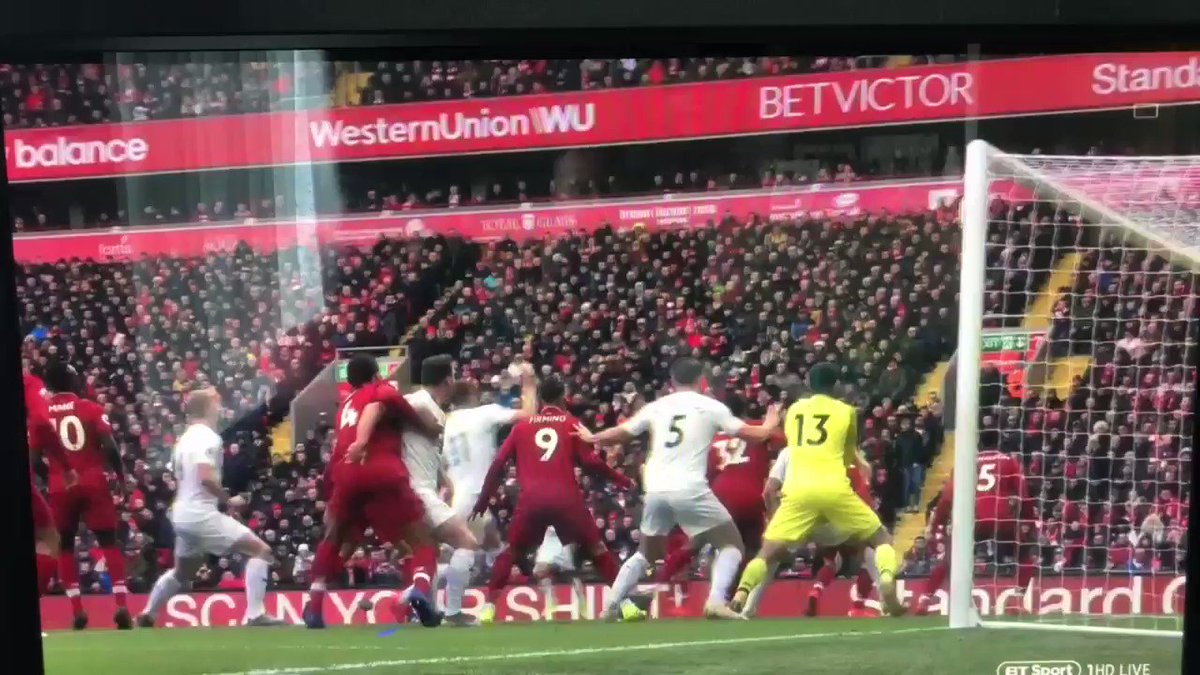 @EnRouteAnfield's photo on firmino