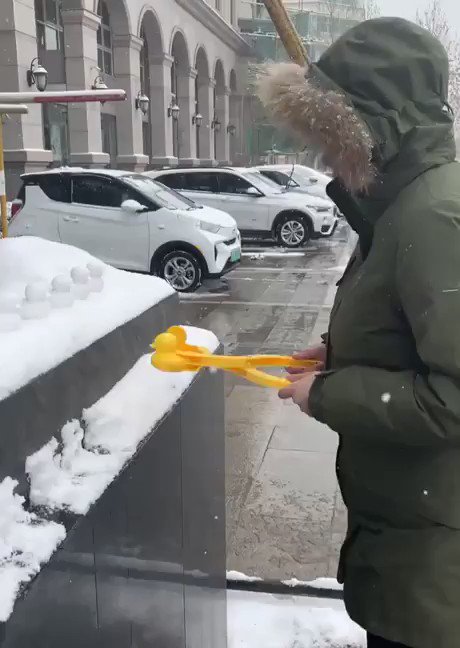 あひるが雪で簡単に作れる道具WWWこれ欲しいなぁWWW