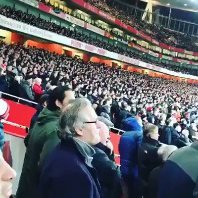 Around 2 hours until kick off at the Emirates.
Vieira woah
Vieira woah
He gave Giggsy the ball
And Arsenal won fu*k all
#Mufc