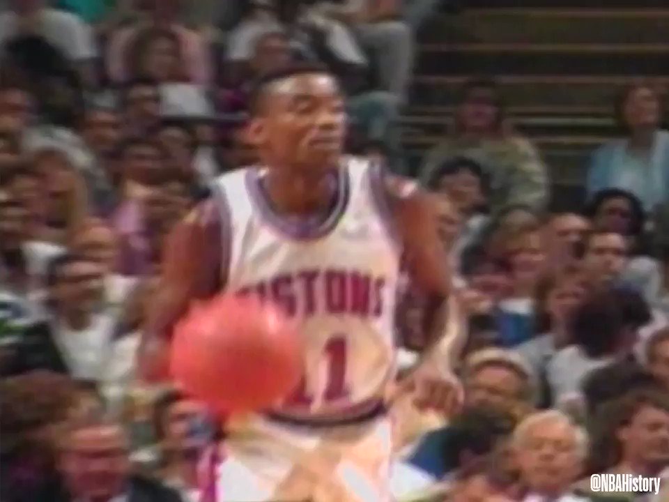 On Isiah Thomas' 60th birthday, look back at him running the show for the @DetroitPistons!
#NBABDAY #NBAVault
https://t.co/TbNZFnTkTg
