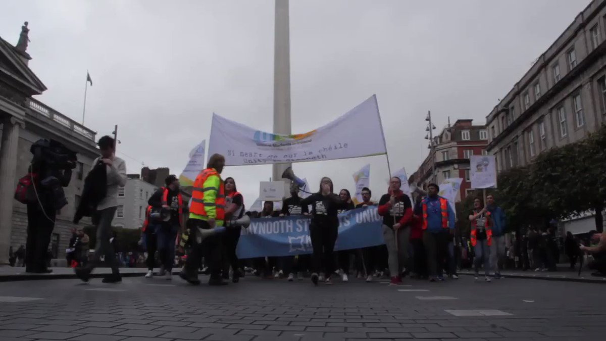 Is iomaí uair ar imir mic léinn tionchar mór ar cheisteanna ar champas agus sa tsochaí i gcoitinne. Labhair Meon Eile le ceathrar atá bainteach le polaitíocht ollscoile ar a mbealaí féin faoin taithí atá acu ar an chuid sin de shaol na mac léinn...
https://www.meoneile.ie/pobal/polaitiocht-na-hollscoile-mo-thaithi-fein …
@TheUSI