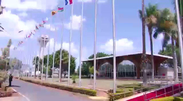 #RDC
Le Pdt de la Rép. S.E. Félix-A. Tshisekedi est arrivé à #Nairobi ce 13 mars 2019 : participer à la 4e Session de l’Assemblée générale de l’#ONU pour l’environnement qui s’y tient du 11 au 15 mars 2019.
Son agenda prévoit aussi un tête-à-tête avec le français @EmmanuelMacron