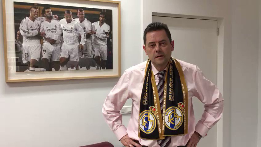 Amigos madridistas, tengo algo que contaros....¡SOMOS UN MILLÓN!
Es un orgullo poder llevar ocho años con esta familia tuitera y que siempre hayáis estado ahí, Champions tras Champions...
La vida es blanca...¡y un millón de veces más bella con vosotros!