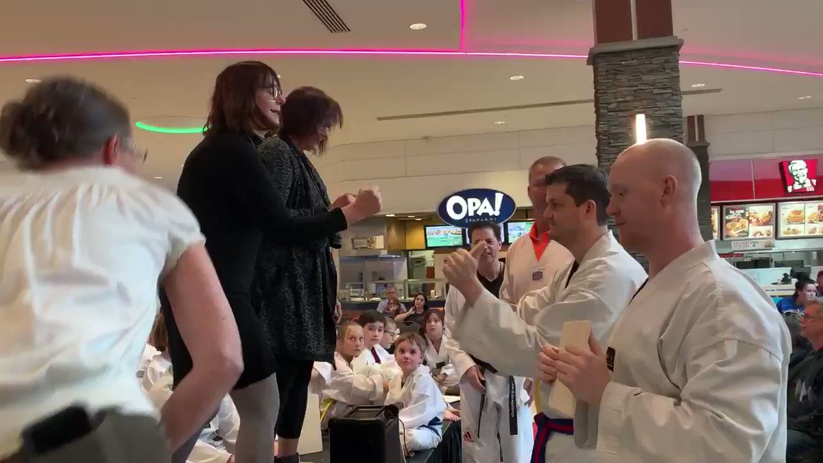 Breaking the cycle of domestic violence, the 25th annual Breakathon by Valley Taekwondo is raising thousands for the #Strathco A Safe Place ❤️🥋 @womenshelter @ShPk_News