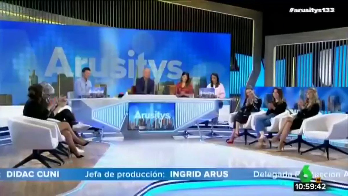 ¡¡LO HAN HECHO!! ¡¡SE HAN IDO A CONTROL!!
¡De verdad, qué buenos sois @ArusityslaSexta! 💚💚💚
(Me estáis obligando a hacer un Twitter de vuestras salidas...)