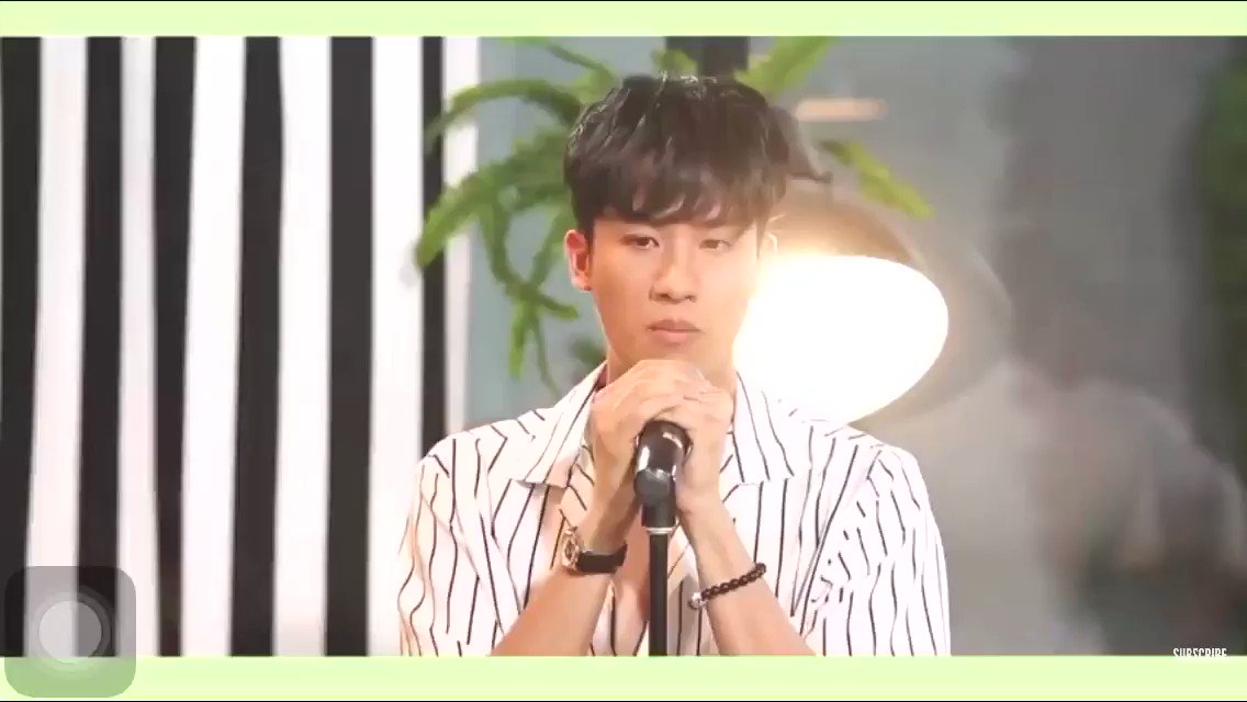 ลุงเตร้องเพลงเพราะอะ ฉันหลงรักเสียงเค้าตั้งแต่คอนวาย เอาจริงๆพี่ร้องเพราะนะ เพราะมากกกกกกกกกกกกกกกกกกกกกกกกกกกกกกกกกกกกกกกกกกกกกกก
แต่พี่เป็นคนขี้เขินอะ แต่น่ารัก
#ยายandTheGrandsons
#tawan_v