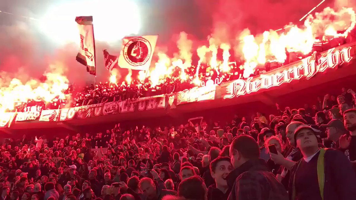 Fortuna Düsseldorf fans going nuts