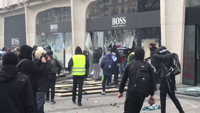 ... --- ... SPRING'S Mar-19-2019 = France to Deploy Military Against Next Round of Yellow Vest Protests & MAKE A STAND – PASTOR NICK CASSIDY 810DlkN9fhQlJbU3?format=jpg&name=small