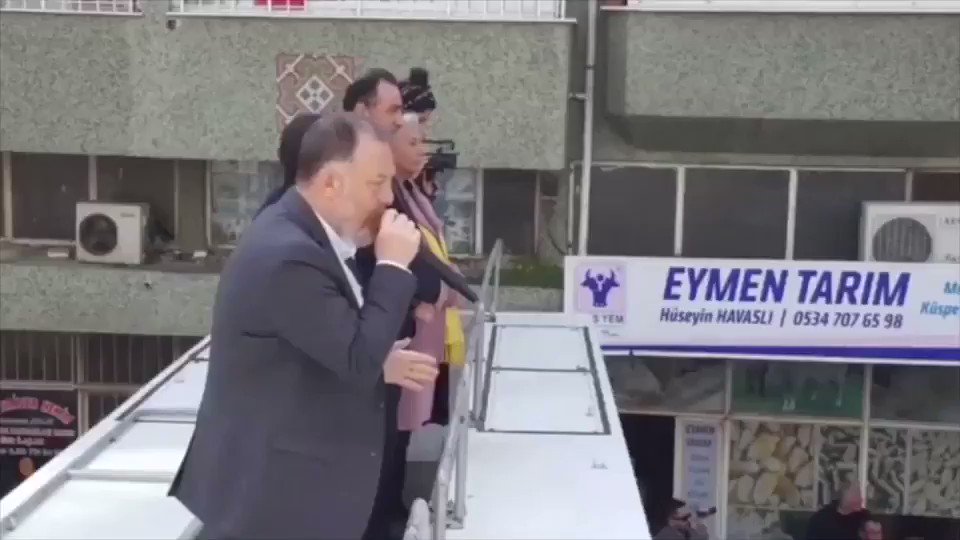 Hdp Eş Genel Başkanı Sezai Temelli’nin konuşmasını “Ey şanlı ordu, Ey şanlı asker” nidalarıyla protesto edip Hdp’lileri kudurtan Balıkesirliler.. :)