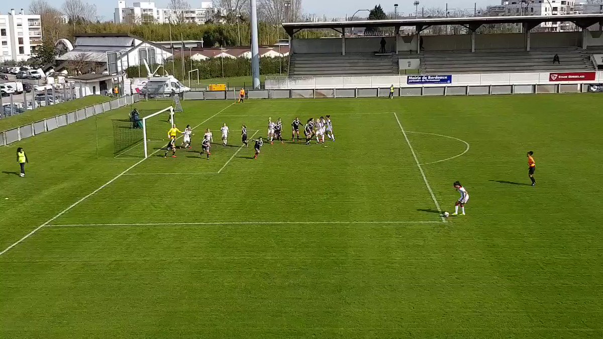 30' réduction du score des Bordelaises @Vivi_Asseyi 1-3
#FCGBOL
#D1F