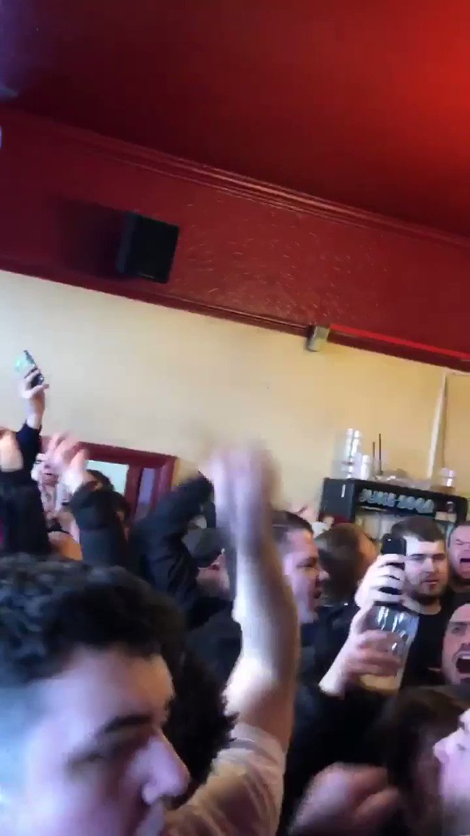 Ole’s at the Wheel
Tell me how good does it feel
We’ve got Sanchez, Paul Pogba and Fred
Marcus Rashford is Manc born and bred
United fans away at Arsenal last weekend.
(🎥 Richard Troutt) #Mufc #MufcAway #OlesAtTheWheel