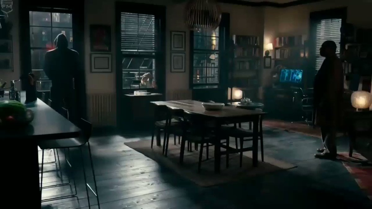 I don't care what anyone says, I'll cherish this forever. This scene is perfection and should sell anyone on a Cyborg solo. Ray deserves it
