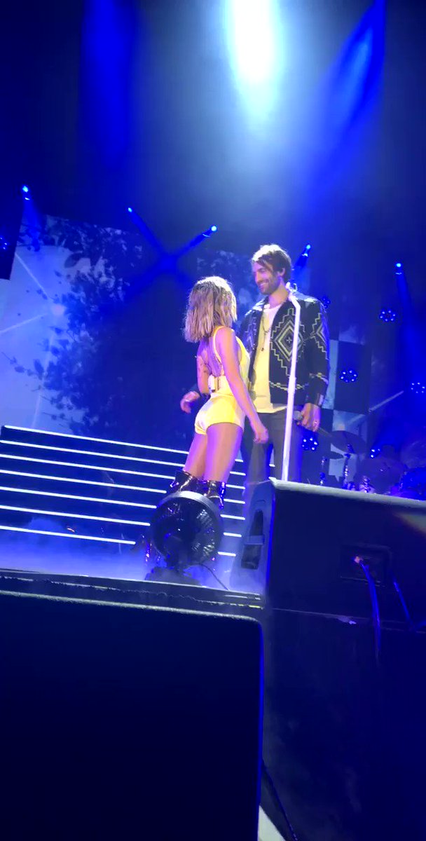 Things that made me cry tonight:
@MarenMorris @RyanHurd