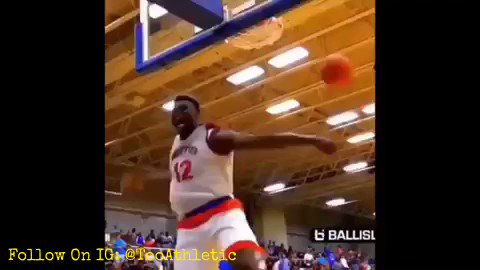 Zion Williamson block party #TooAthletic https://t.co/Upi9iRQ83I