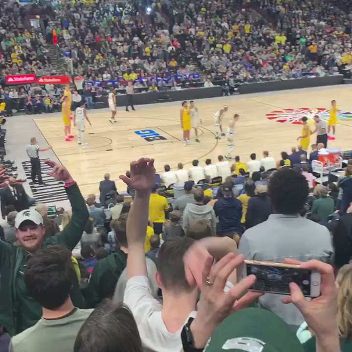 Branden Dawson (@whynot_22) on Twitter photo 17/03/2019 21:33:31 Different feeling from watching than playing. Go GREEN! Different feeling from watching than playing. Go GREEN!
