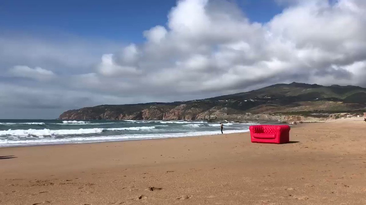 Meet the #EUroadtrip red couch. Here people from all over the continent will get a chance to sit down for chat about THEIR Europe. Wanna join us? Send us a message! And tune into @euronews for all the latest!