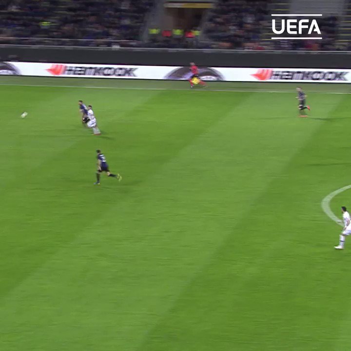 Glorious from Luka Jović 🥰
#UEL