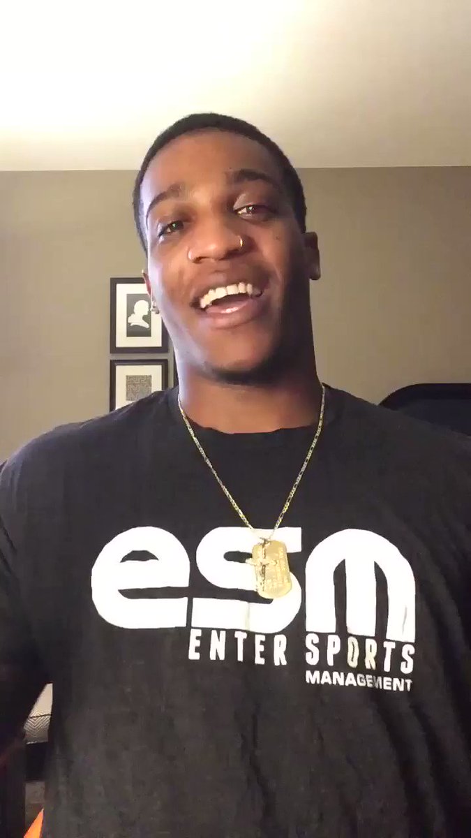 We are proud of #TeamESM client @DerickJRoberson for raising awareness for Ovarian Cancer Research Alliance! Join us in making a pledge for every inch of his broad jump at his pro day! Support his campaign here: https://pledgeit.org/derick-roberson
-
#NFL #PledgeIt #NFLDraft #ProDay #NFLNews
