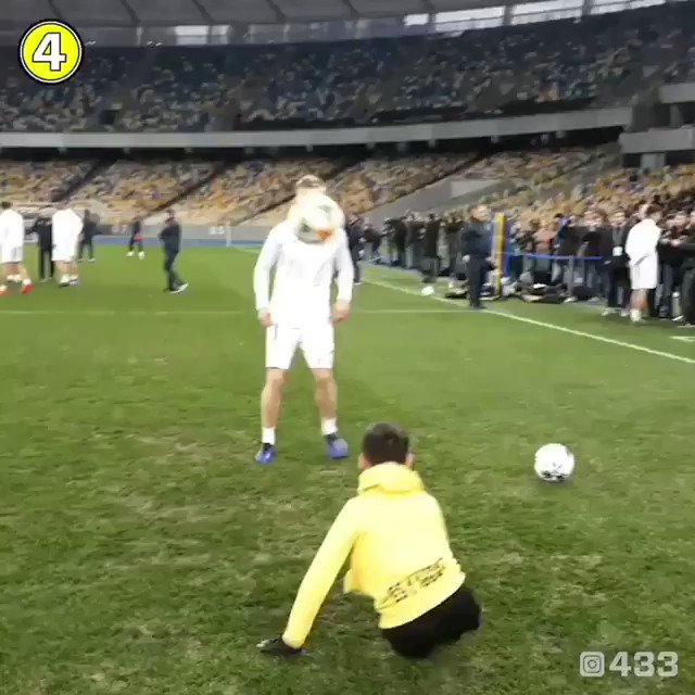 Football 💙
Zinchenko sharing the love.