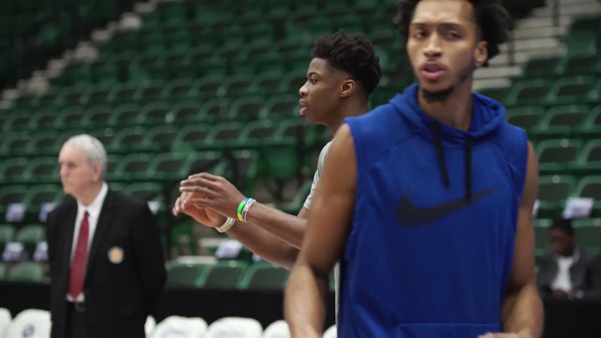 Recap of the #twoways past week:
Tues: Mavs in the morning, Legends game at night
Wed: Mavs practice, flight to Denver
Thurs: Mavs game in Denver
Fri: land in Dallas, head to Frisco for Legends game that night
Sat: Legends game
@_dmacon4 & @Kostas_ante13 are in this #TOGETHER:
