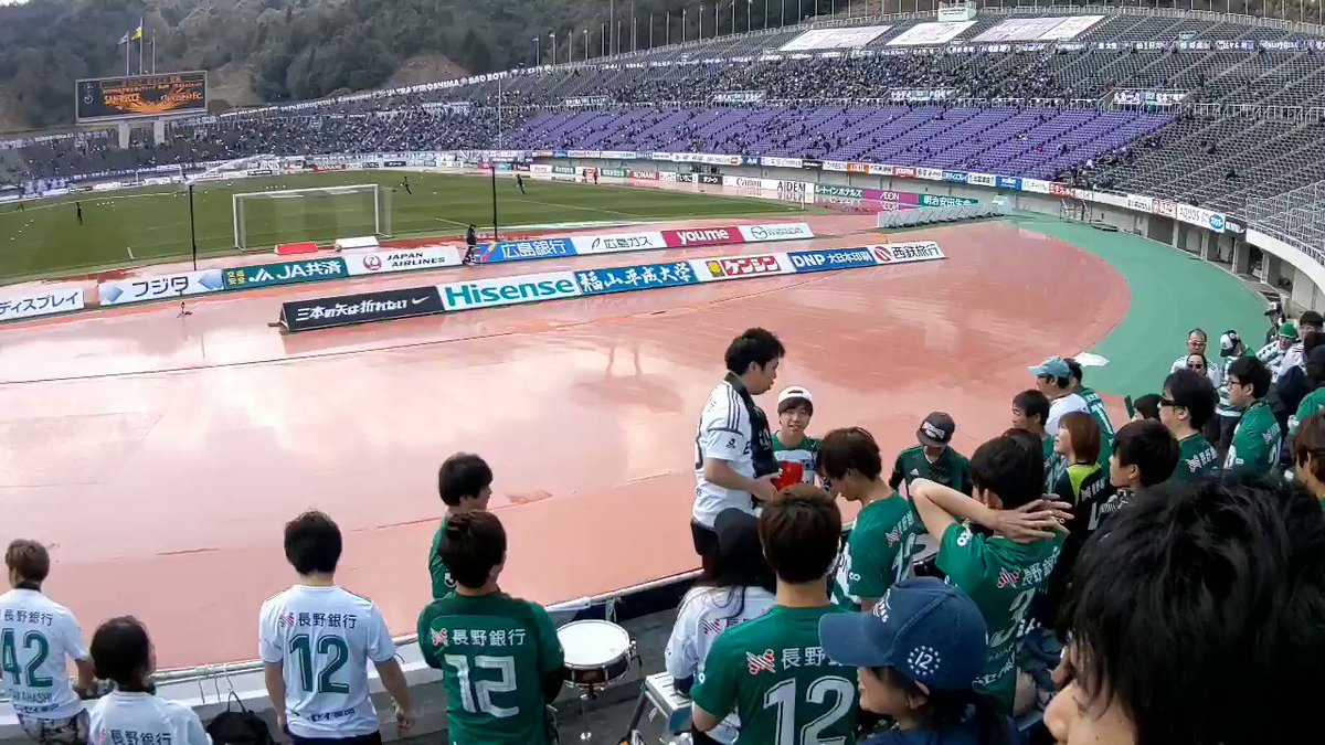 ウルトラスマツモト On Twitter 松本山雅オイ 手拍子チャント 松本山雅オイ オイ オイ オイ オイ 松本山雅オイ Point 手拍子は頭の上で 推奨です