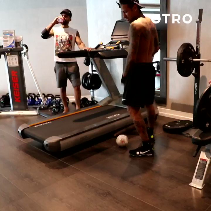 @neymarjr's weekly vlog is back! Download OTRO now to watch the latest episode 💪 https://otro.onelink.me/32nO/ff7ec431 #OurOtherClub