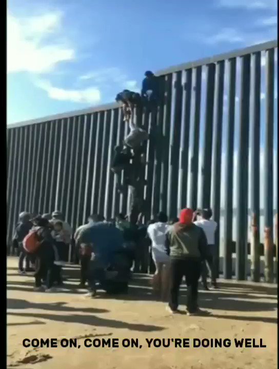 Dems insist "walls don't work"
(...tho even "flaco" can't climb it๐คฆ๐ปโโ๏ธ)
#WednesdayMotivation
#BuildTheWall