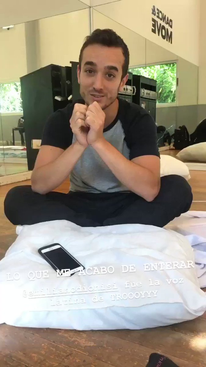No puedo creer que mi director es el mismísimo Troy