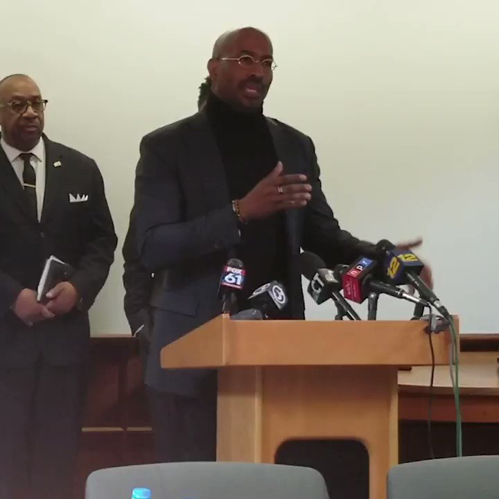 “We have millions of people in this country coming home from prison... And we should be helpers — the heroes of these stories — by making sure the doors open for them and don’t close. And that’s why we’re here.”
-@VanJones68 #REFORM #FightDifferent