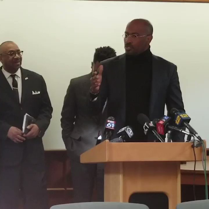 "You have people doing non-crimes and then going back to prison... The little job they got? Now it’s gone. They got their kids out of foster care. Those kids are now gone. Little apartment they got? Gone. ‘Cause they were 10 minutes late to a meeting."
-@VanJones68 #REFORM