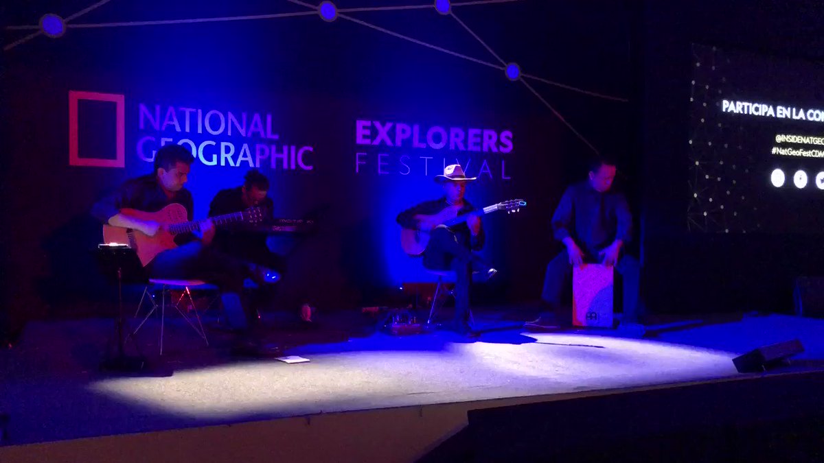 Gran evento de @NatGeo_la en el antiguo Hosp. de Betlemitas en el centro histórico de la #CDMX
En ella, sus exploradores,e investigadores dieron a conocer la importancia de dejar consumir plásticos y revertir el calentamiento climático. #NatGeoFestCDMX #NatGeoExplorers